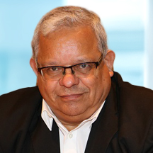 Dr. Avelino  Gutierrez